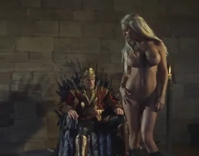 Последняя серия порно пародии игра престолов с неистовым сексом на железном троне