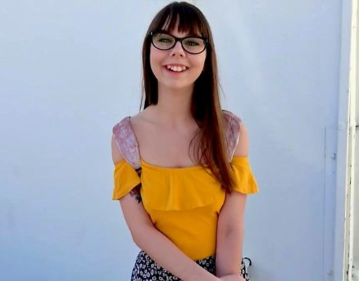 Девушка настолько хотела стать моделью, что чуть не подавилась членом пикапера