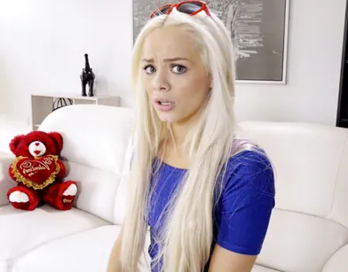 Секс с милашкой на день Валентина