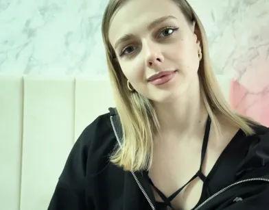 Русская девушка придумала, как заплатить за квартиру